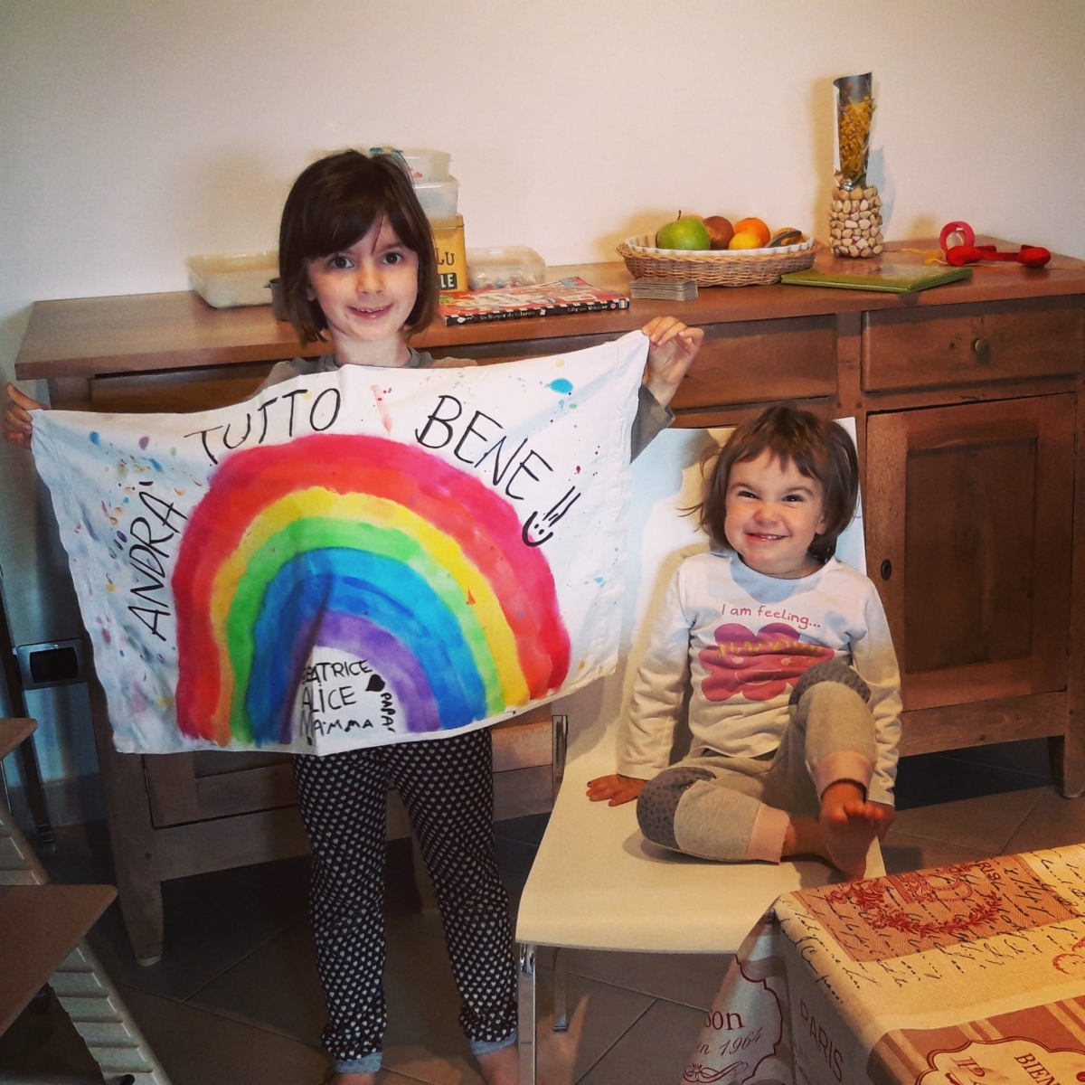 Due bimbi e il loro disegno WhatsApp Image 2020-03-12 at 18.31.53