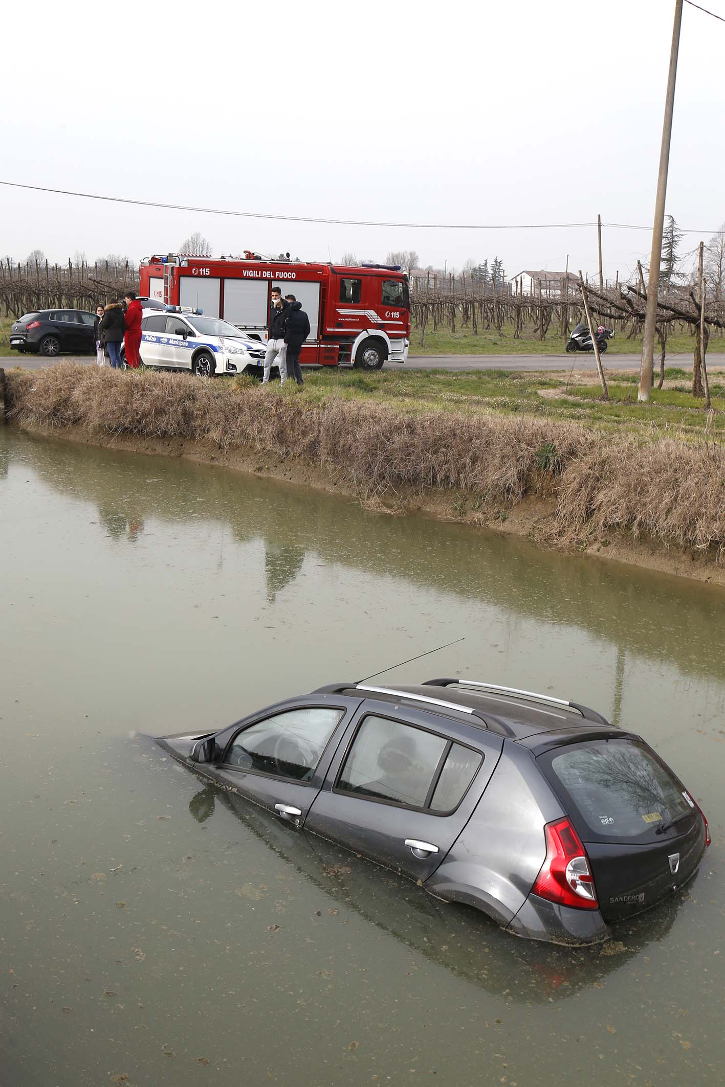 auto canale via spagni pratofontana 18 3 2022 (2)