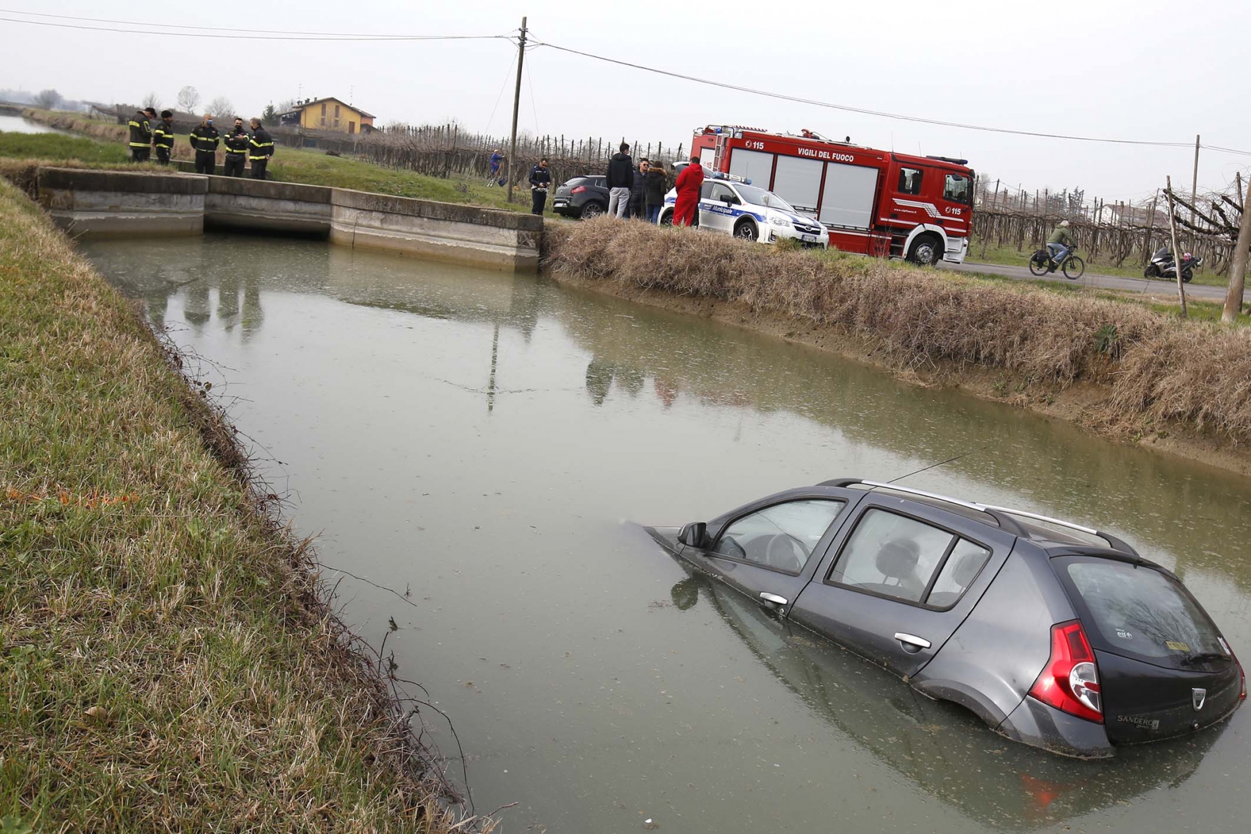 auto canale via spagni pratofontana 18 3 2022 (3)