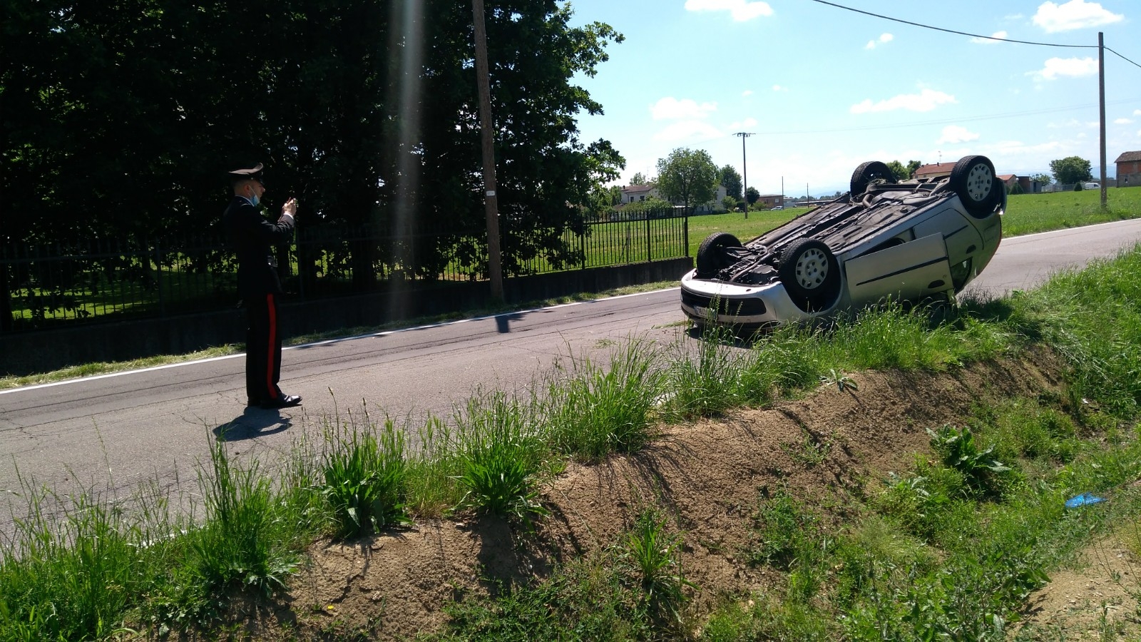 auto ribaltata incidente meletole (2)