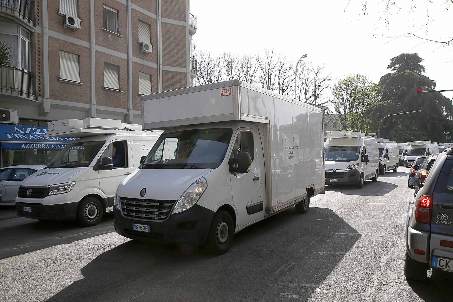 protesta ambulanti confesercenti covid reggio emilia 1 4 2021 (1)