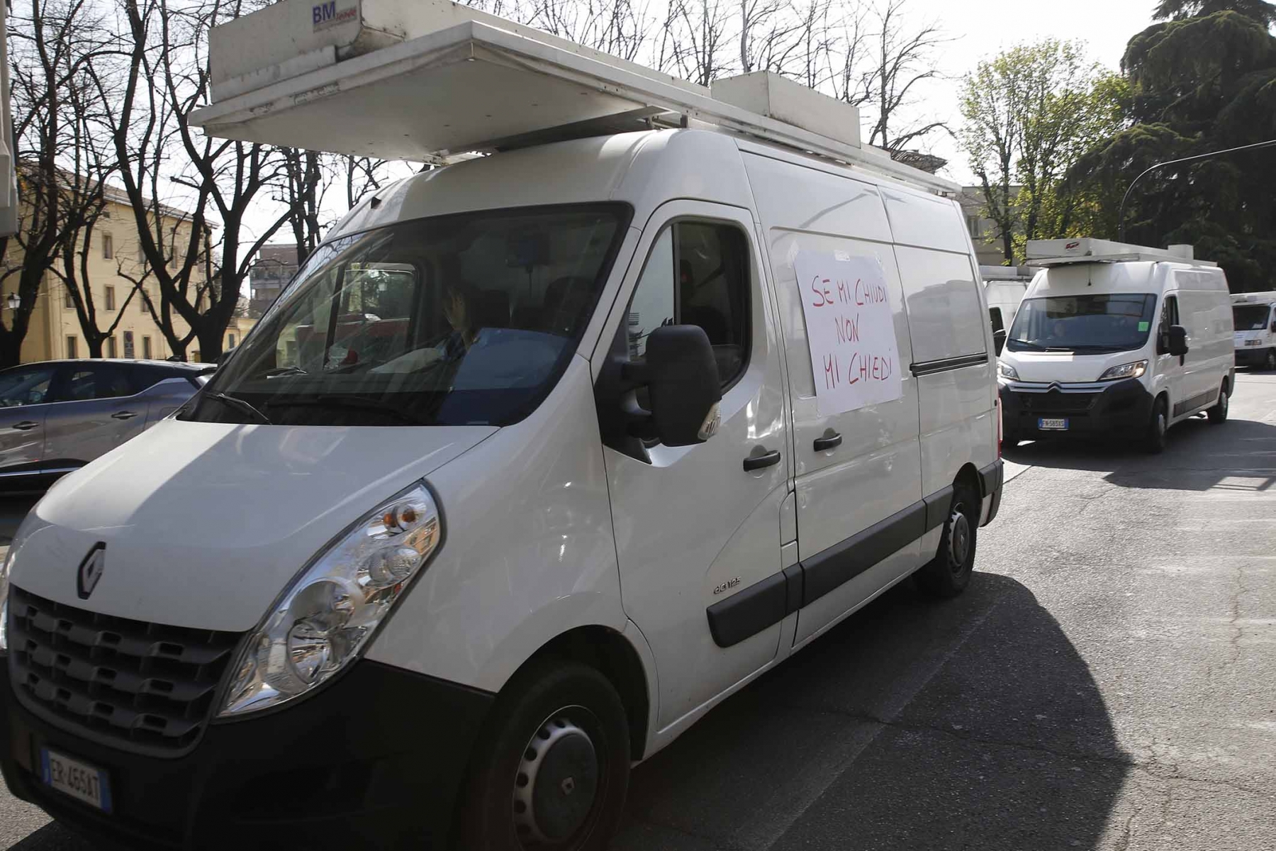 protesta ambulanti confesercenti covid reggio emilia 1 4 2021 (4)