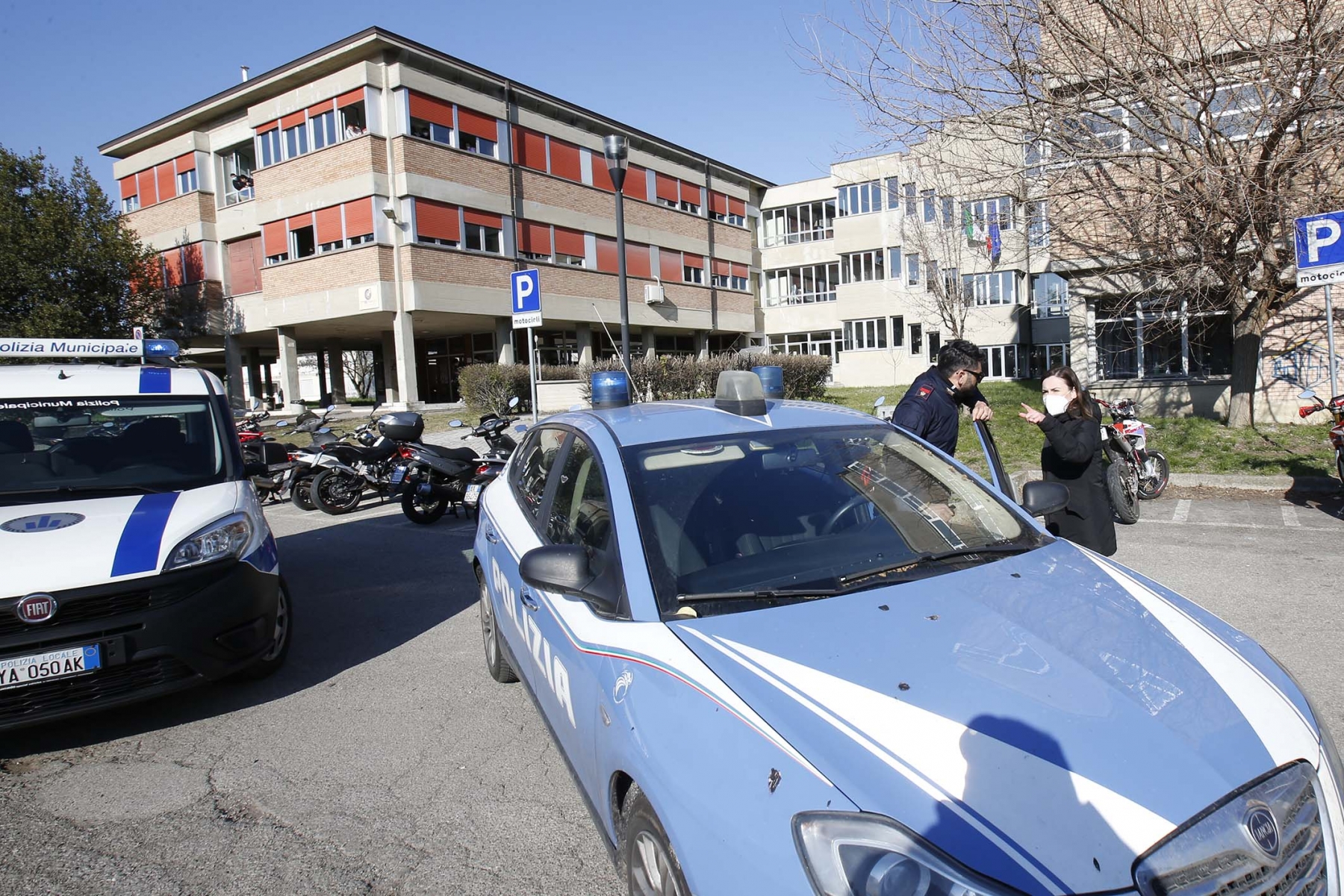 controlli droga polizia carabinieri polizia locale reggio emilia itis nobili (4)