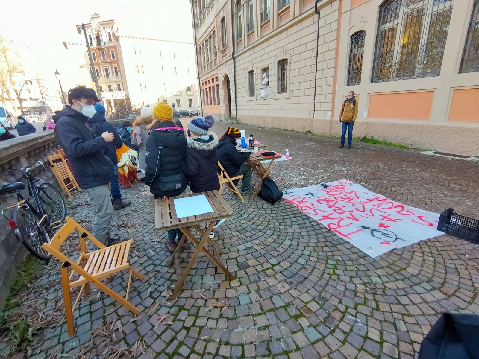 scuola protesta studenti dad liceo chierici reggio emilia covid 16 1 (2)