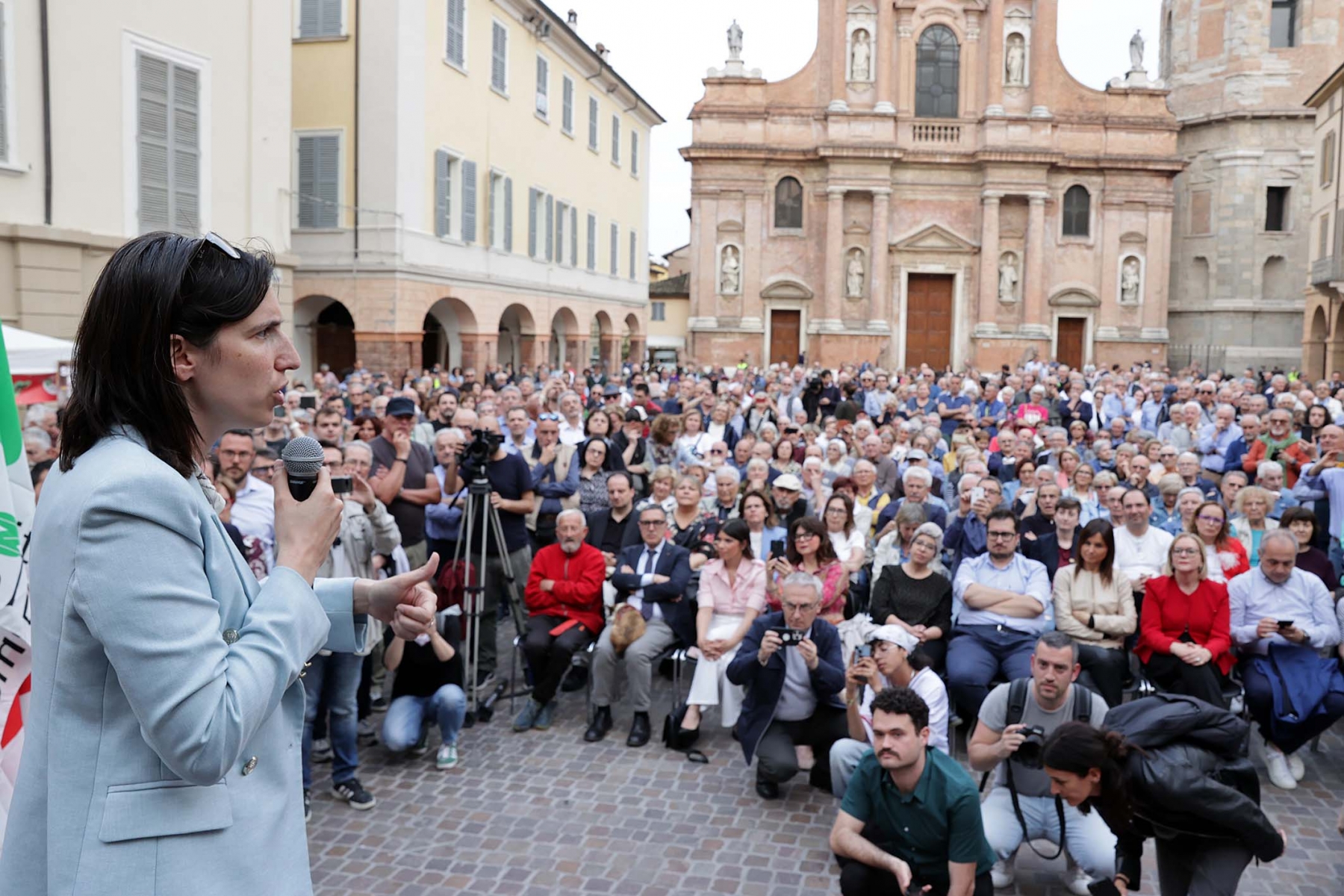 elly schlein reggio emilia 13 5 2024 (18)