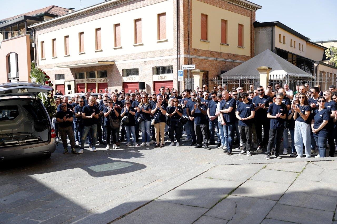 funerale giuseppe speroni castelnovo soto 12 4 2024 (6)