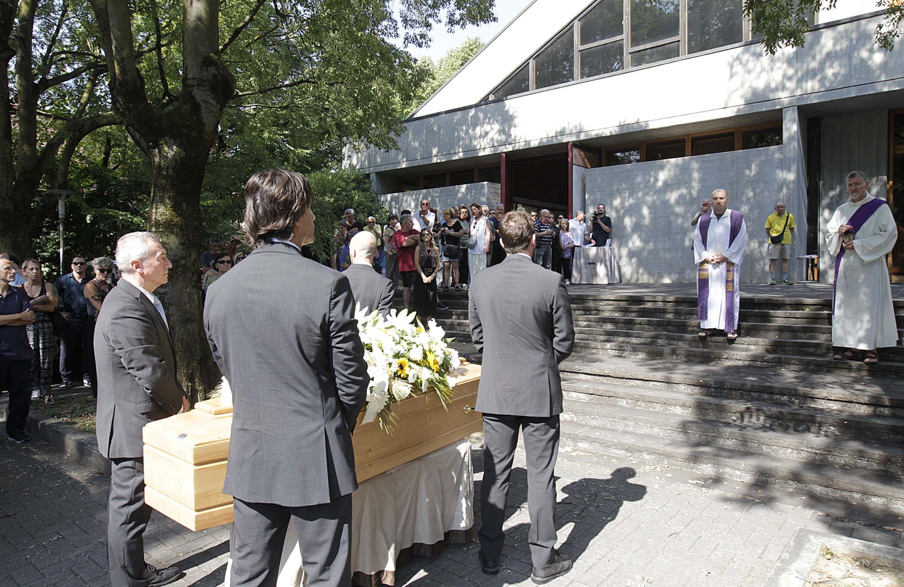 FUNERALE PIZZAIOLO UCCISO STIPA REGGIO EMILIA OMICIDIO (2)