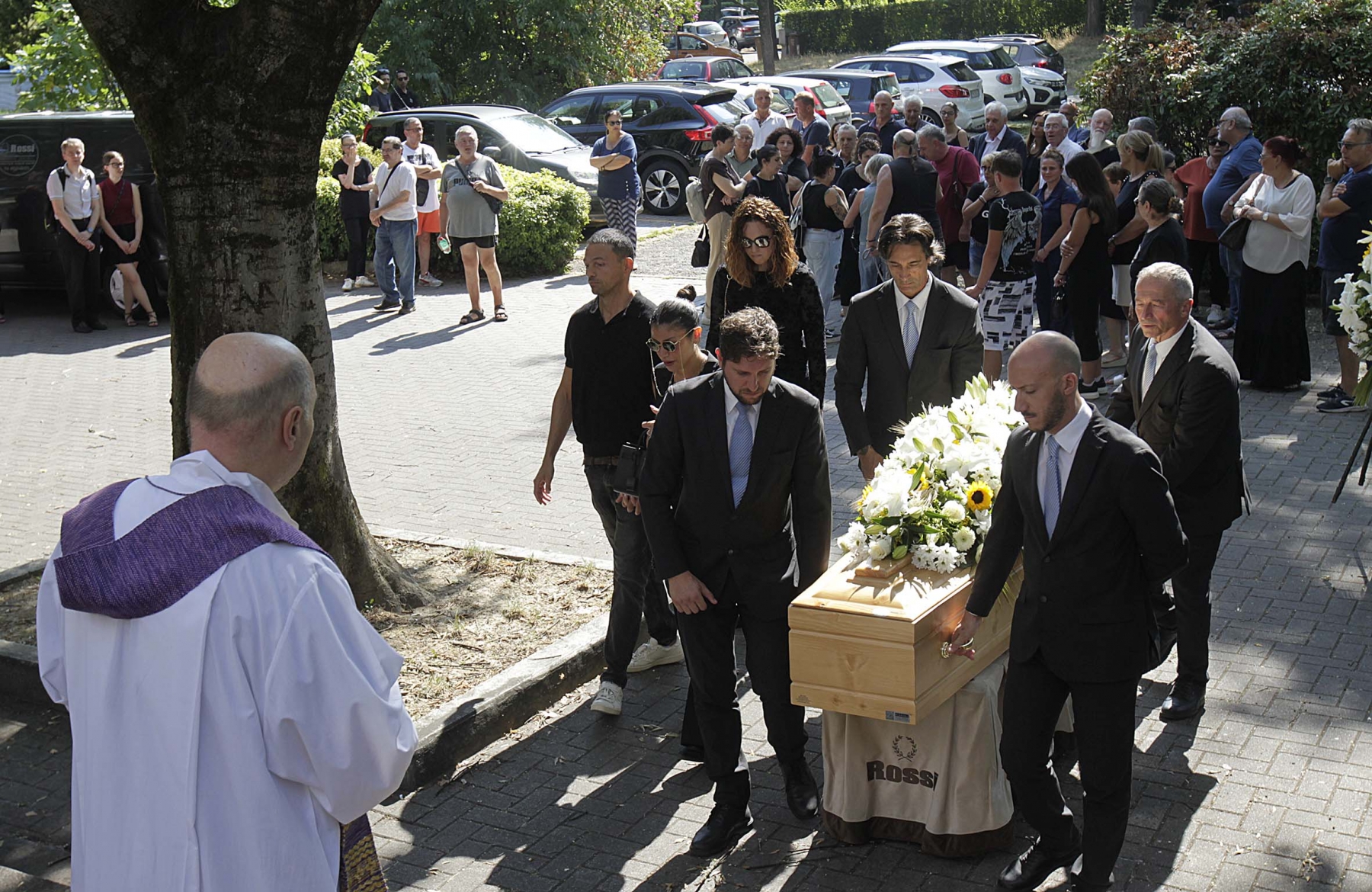 FUNERALE PIZZAIOLO UCCISO STIPA REGGIO EMILIA OMICIDIO (6)