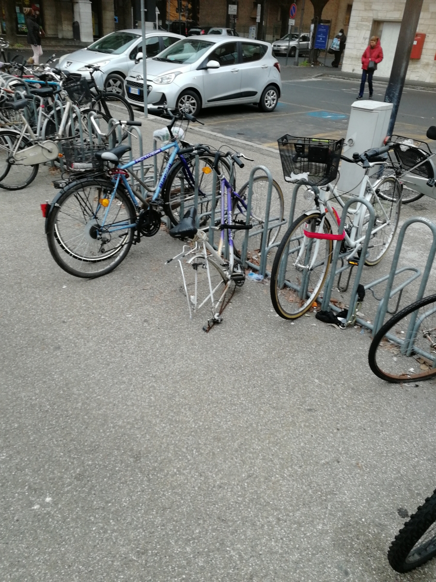 furti bici vandali stazione reggio emilia (2)