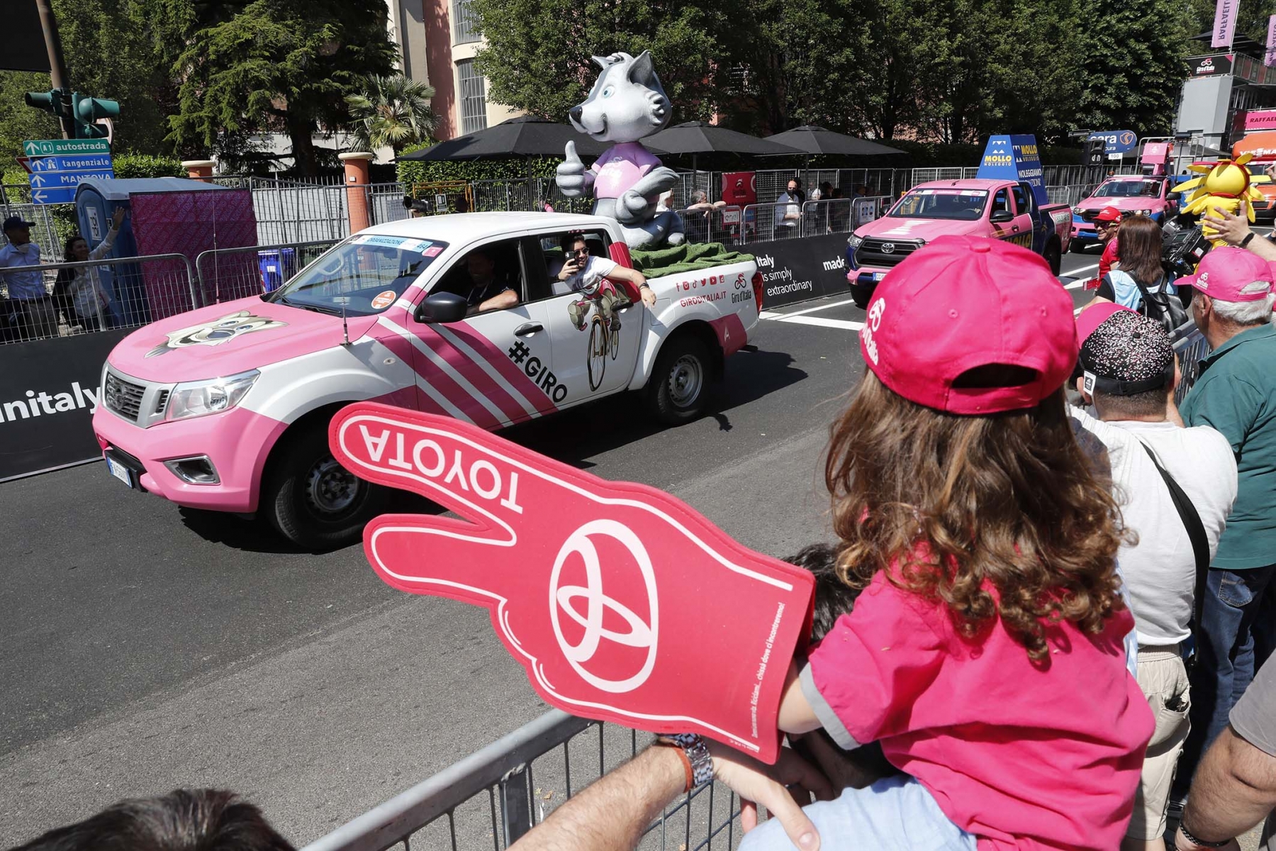 giro d'italia gente festa colore tifosi reggio emilia 18 5 2022 (13)