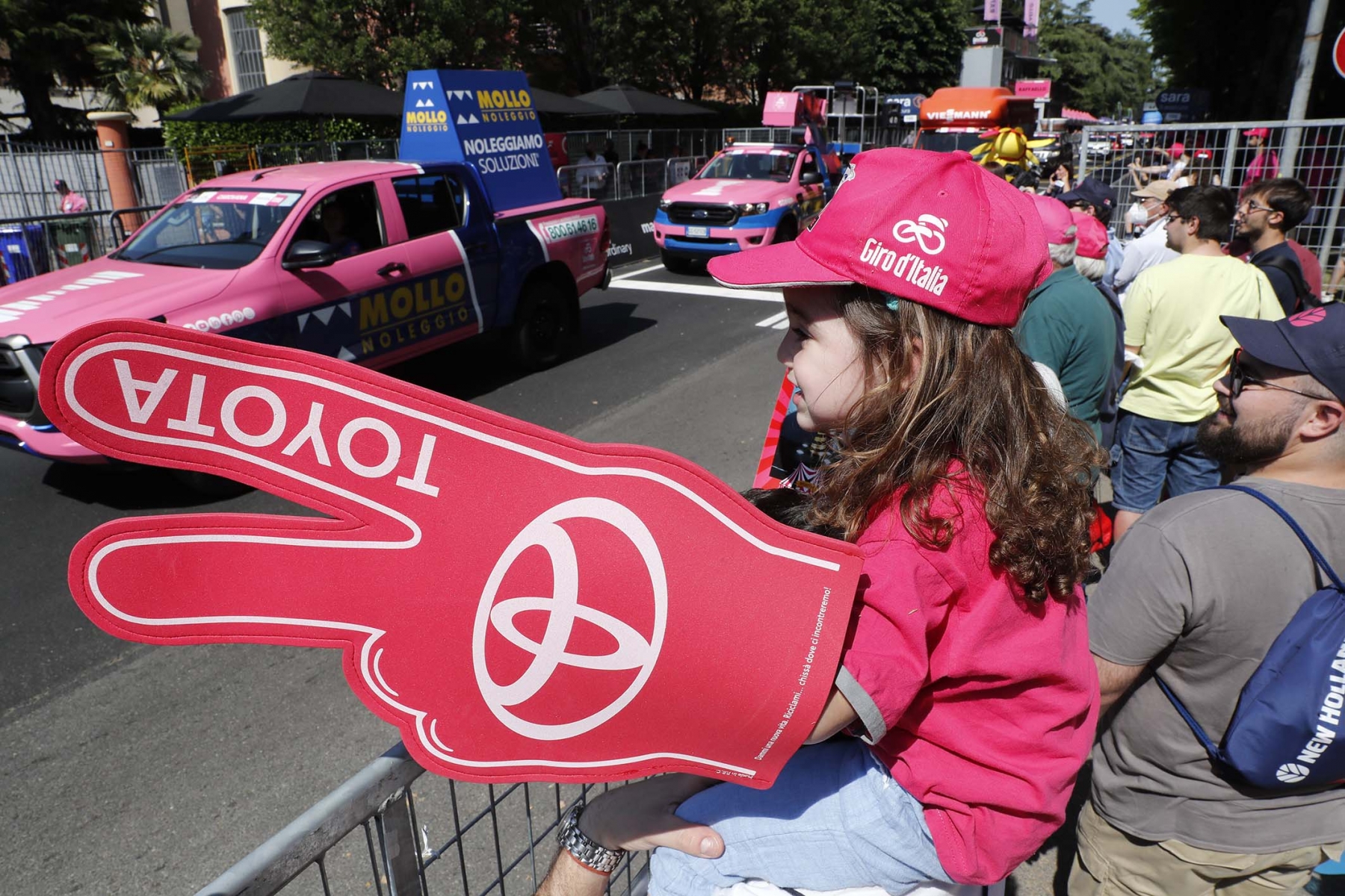 giro d'italia gente festa colore tifosi reggio emilia 18 5 2022 (14)