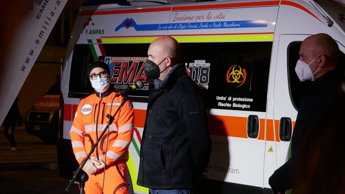 inaugurazione nuova ambulanza ema casalgrande (5)