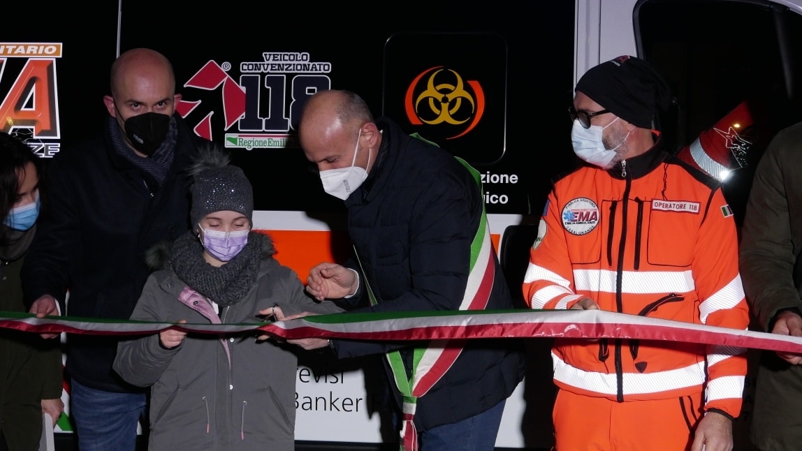 inaugurazione nuova ambulanza ema casalgrande (6)
