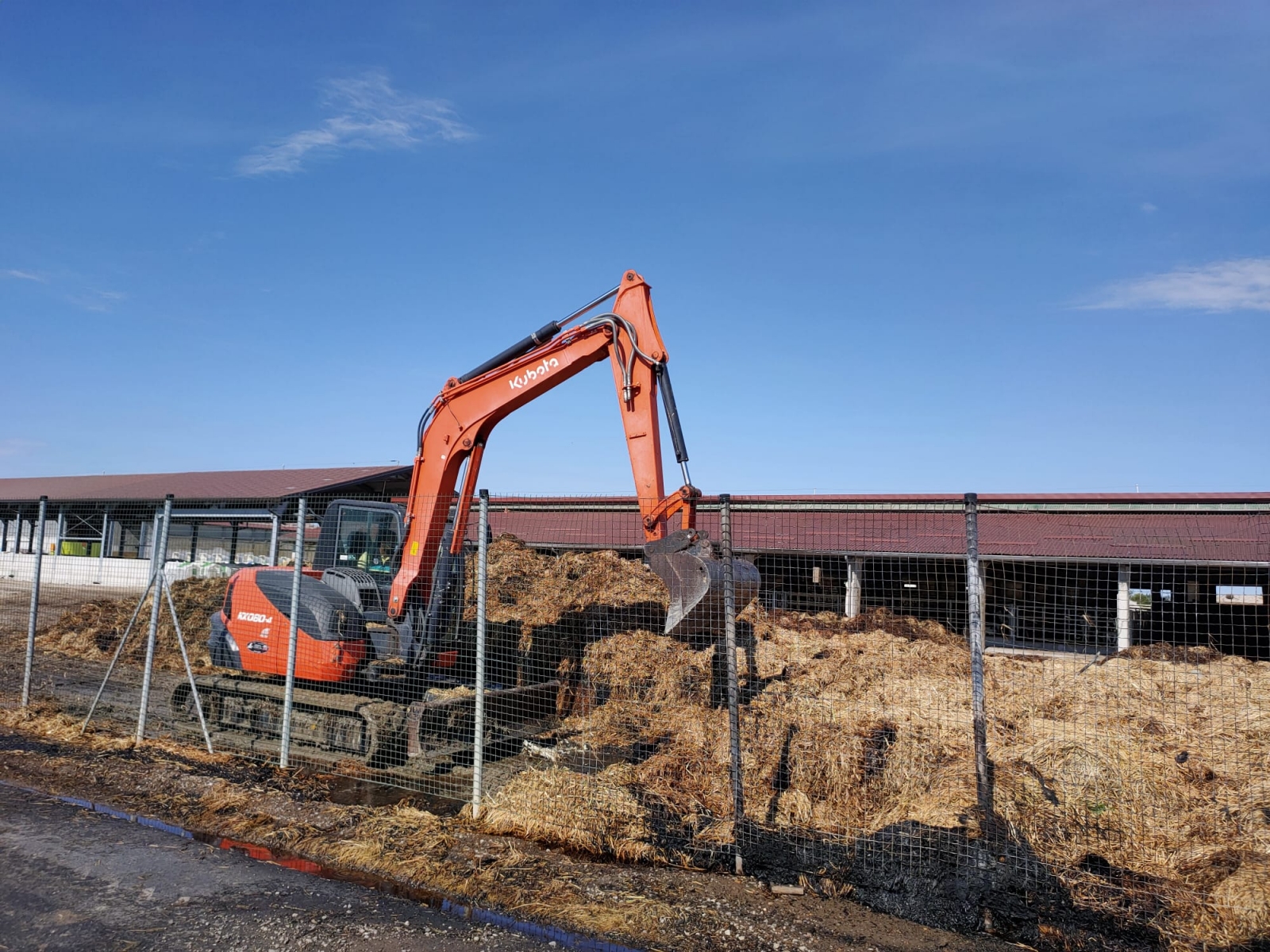 incendio rotoballe 27 5 2020 via ronchi budrio correggio massenzatico (4)