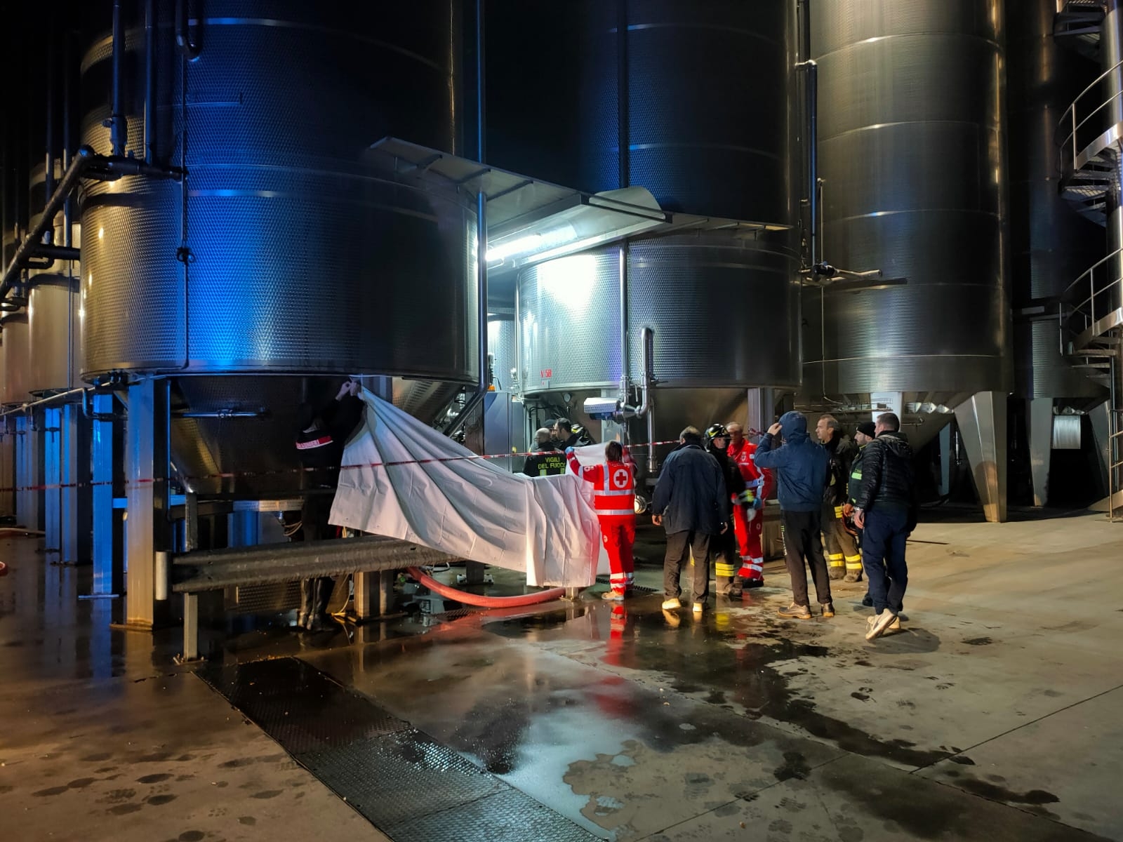 morto cisterna massenzativo reggio emilia cantina 16 1 2020