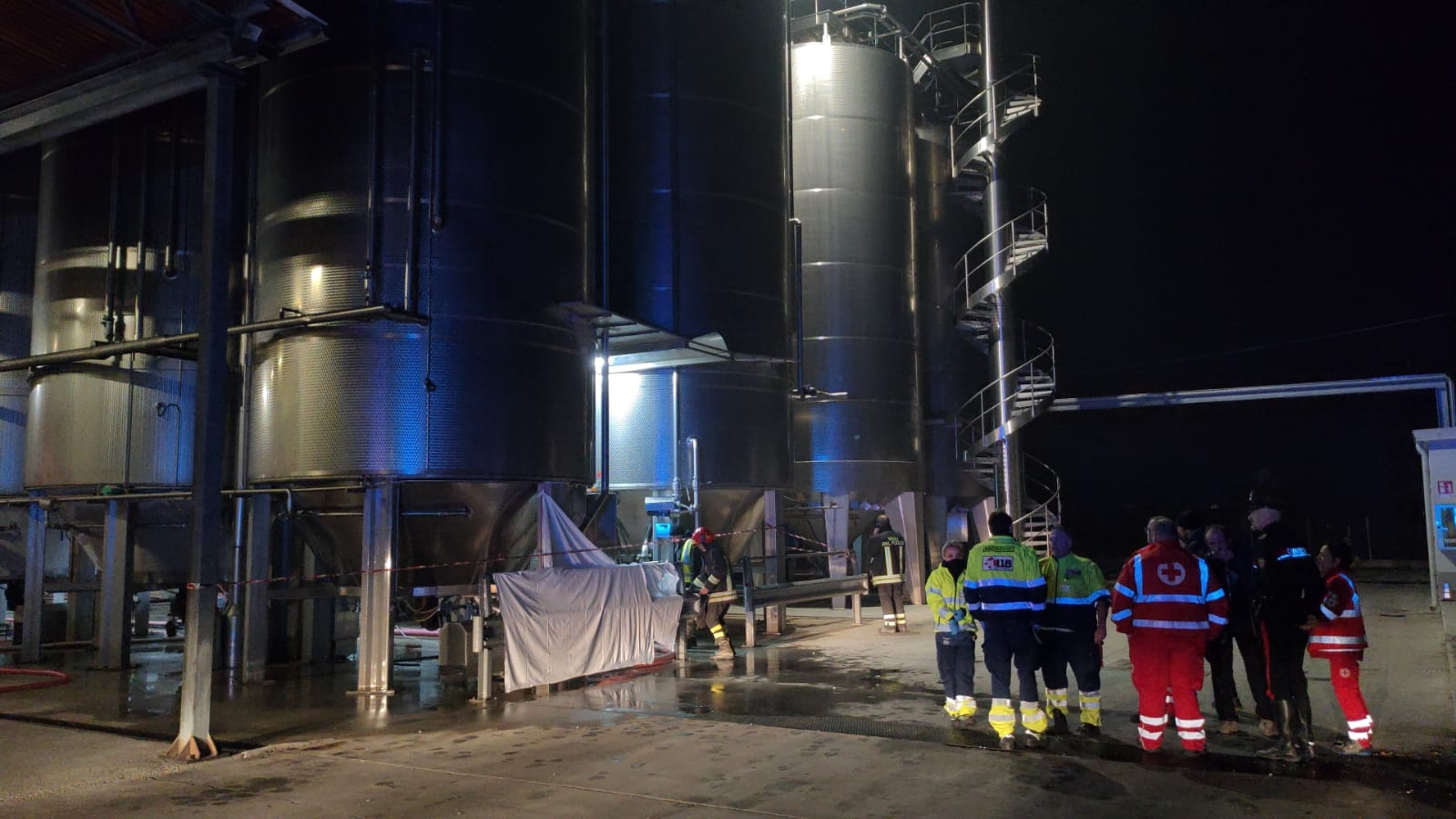 morto massenzatico reggio emilia cantina sociale 16 1 2020 (2)