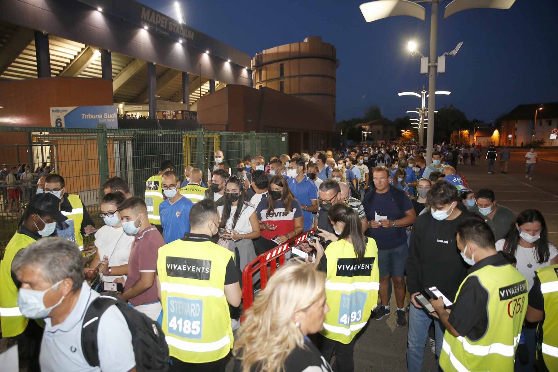 ITALIA LITUANIA REGGIO EMILIA TIFOSI 8 9 (22)