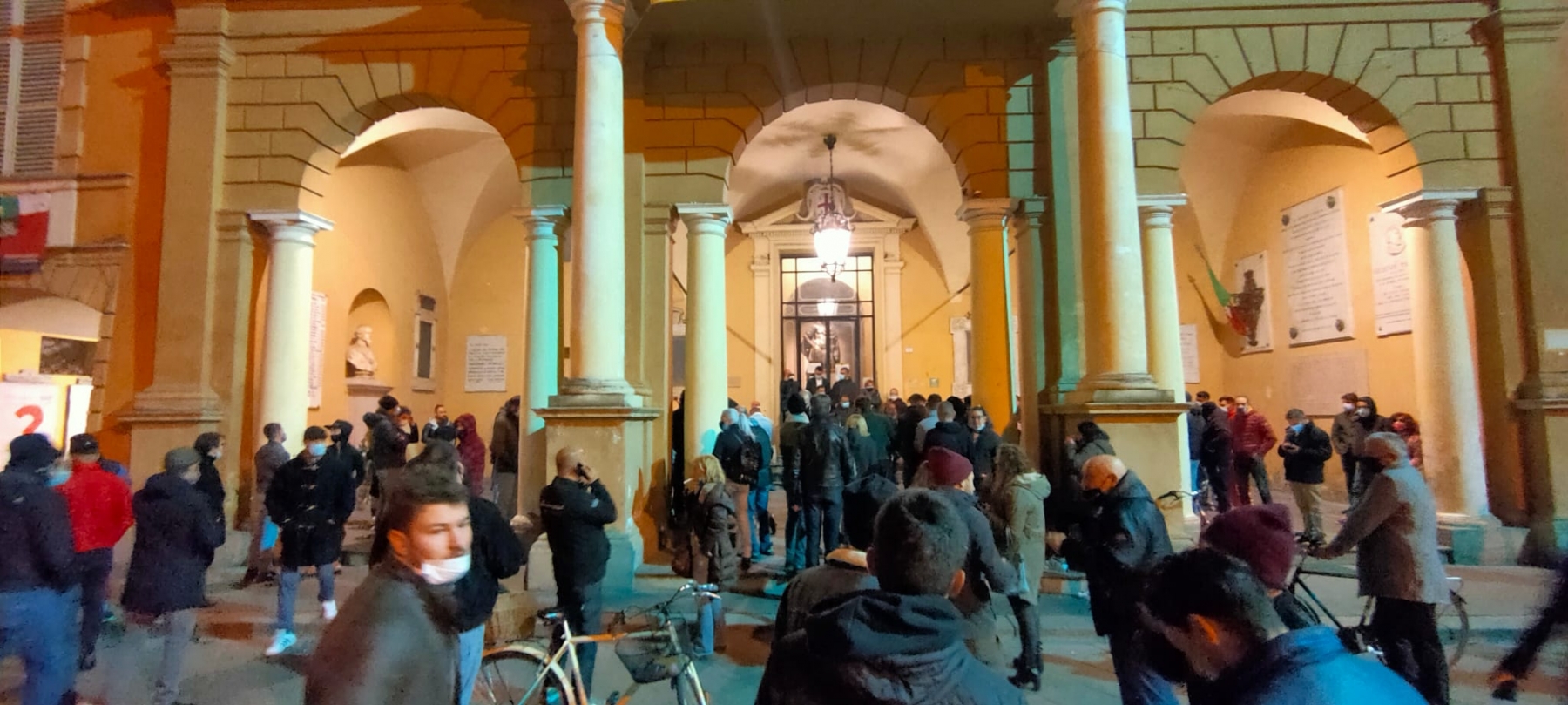 manifestazione reggio