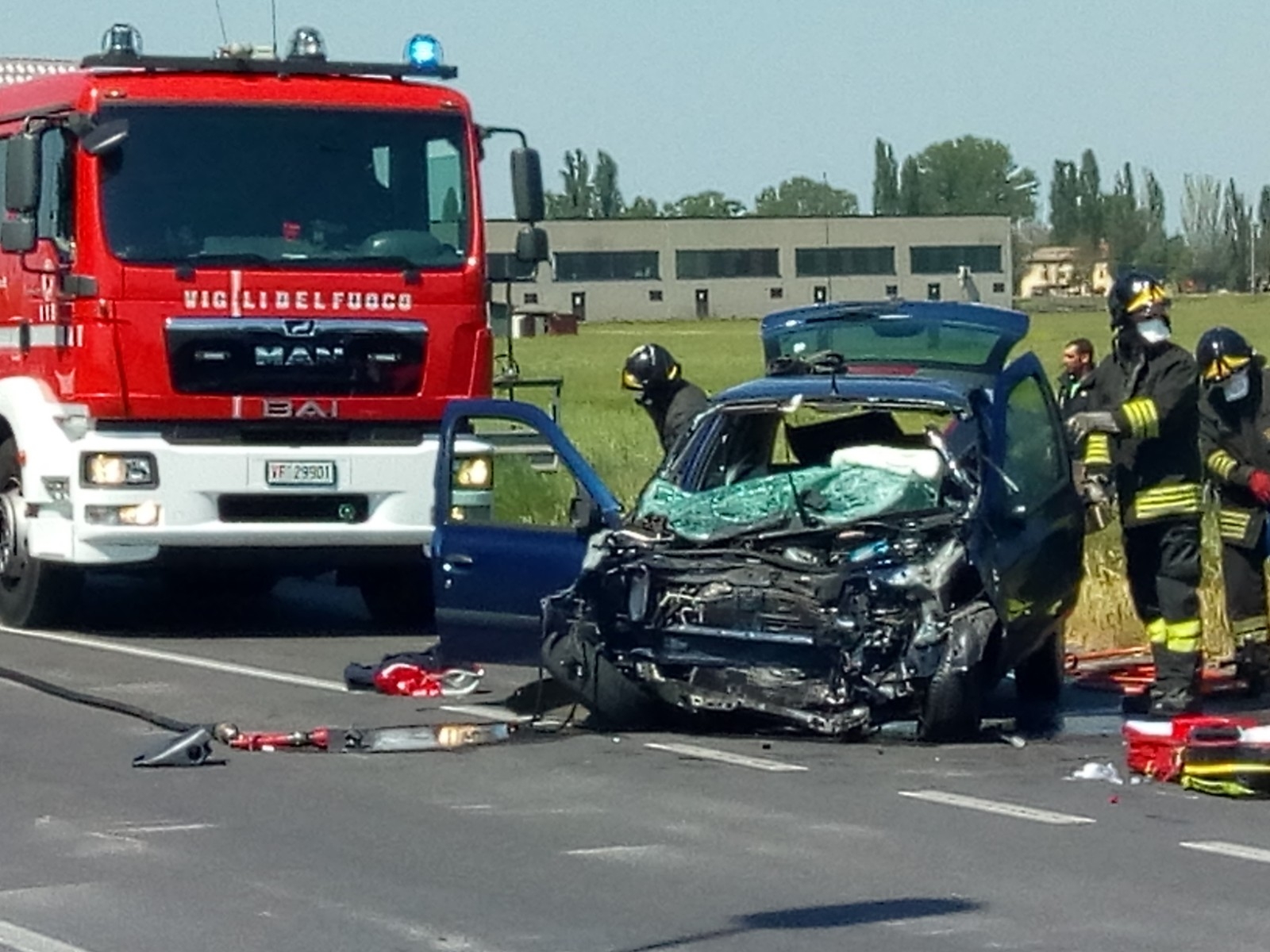 scontro frontale incidente masone reggio emilia 15 4 2020 (1)