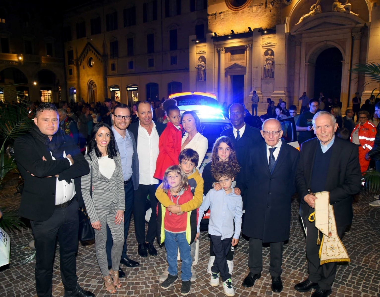 nicole ferrarini mamma gabriella croce verde nuova automedica donazinoe 2022 (4)