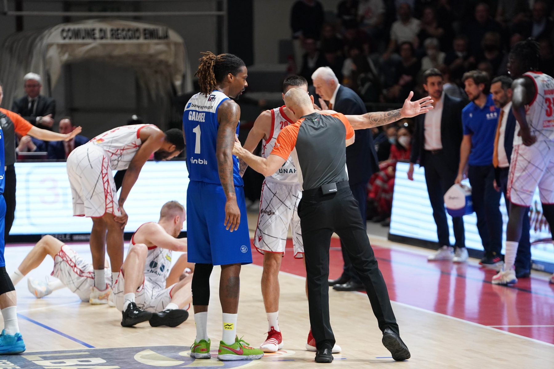 Infortunio VitaliUnahotels Reggio Emilia - Germani BresciaLBA Legabasket Serie A UnipolSAI 2022/2023Reggio Emilia, 23/04/2023 Infortunio Vitali
Unahotels Reggio Emilia - Germani Brescia
LBA Legabasket Serie A UnipolSAI 2022/2023
Reggio Emilia, 23/04/2023