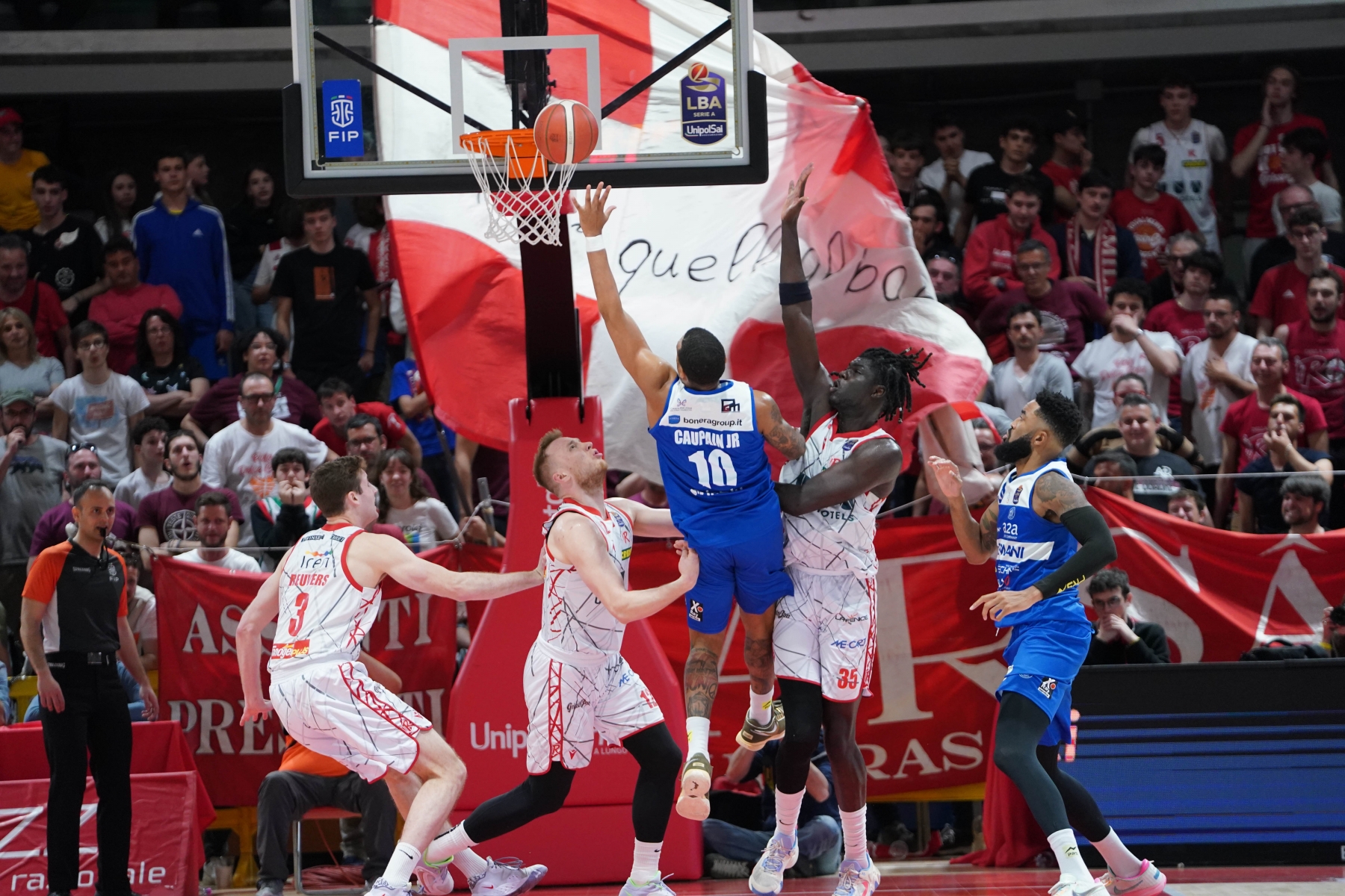 10 TROY CAUPAINUnahotels Reggio Emilia - Germani BresciaLBA Legabasket Serie A UnipolSAI 2022/2023Reggio Emilia, 23/04/2023 10 TROY CAUPAIN
Unahotels Reggio Emilia - Germani Brescia
LBA Legabasket Serie A UnipolSAI 2022/2023
Reggio Emilia, 23/04/2023