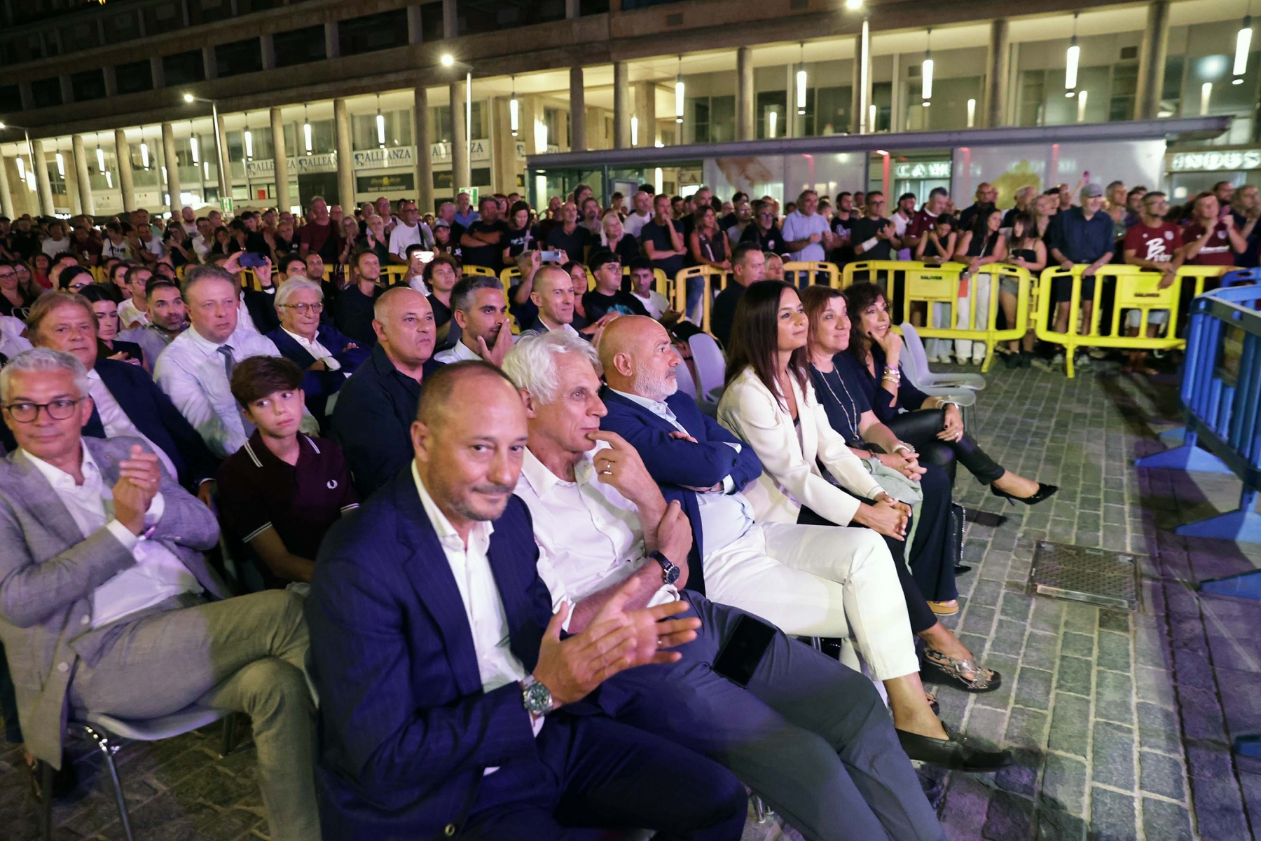 presentazione reggiana piazza (2)
