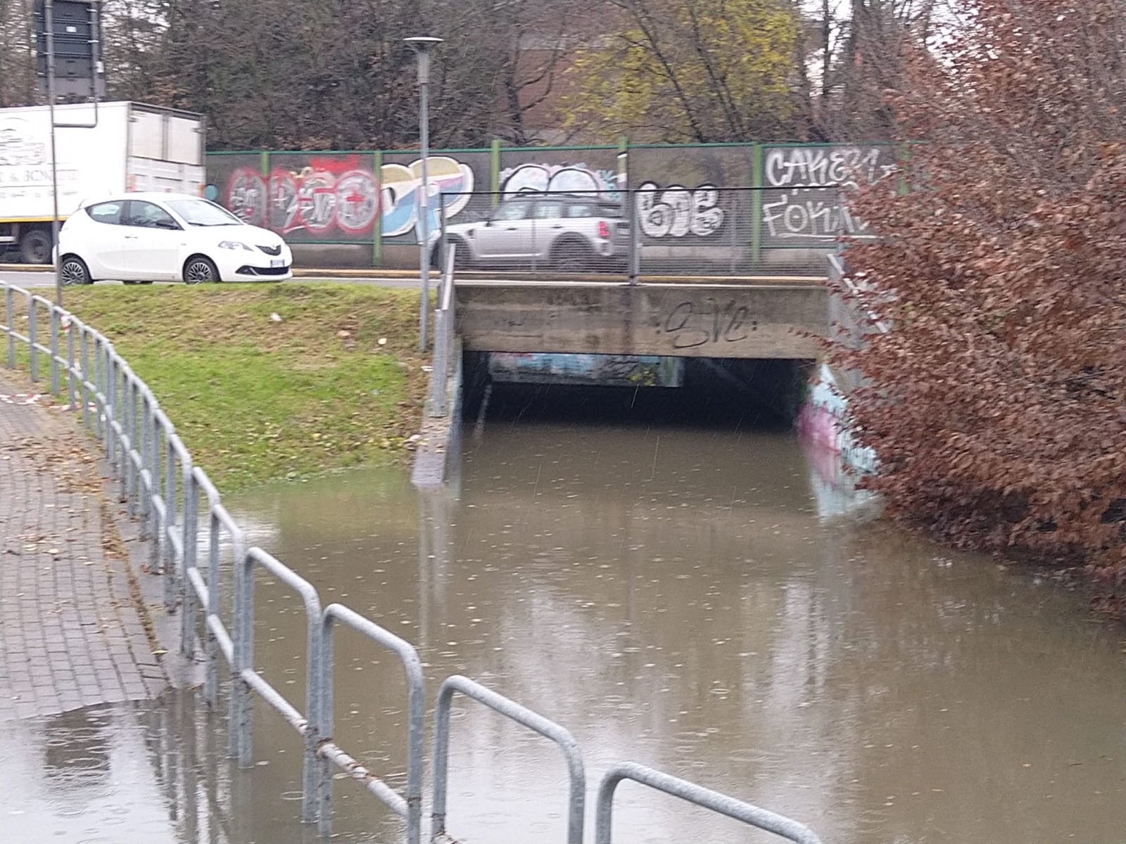 sottopasso allagato via Inghilterra (2)