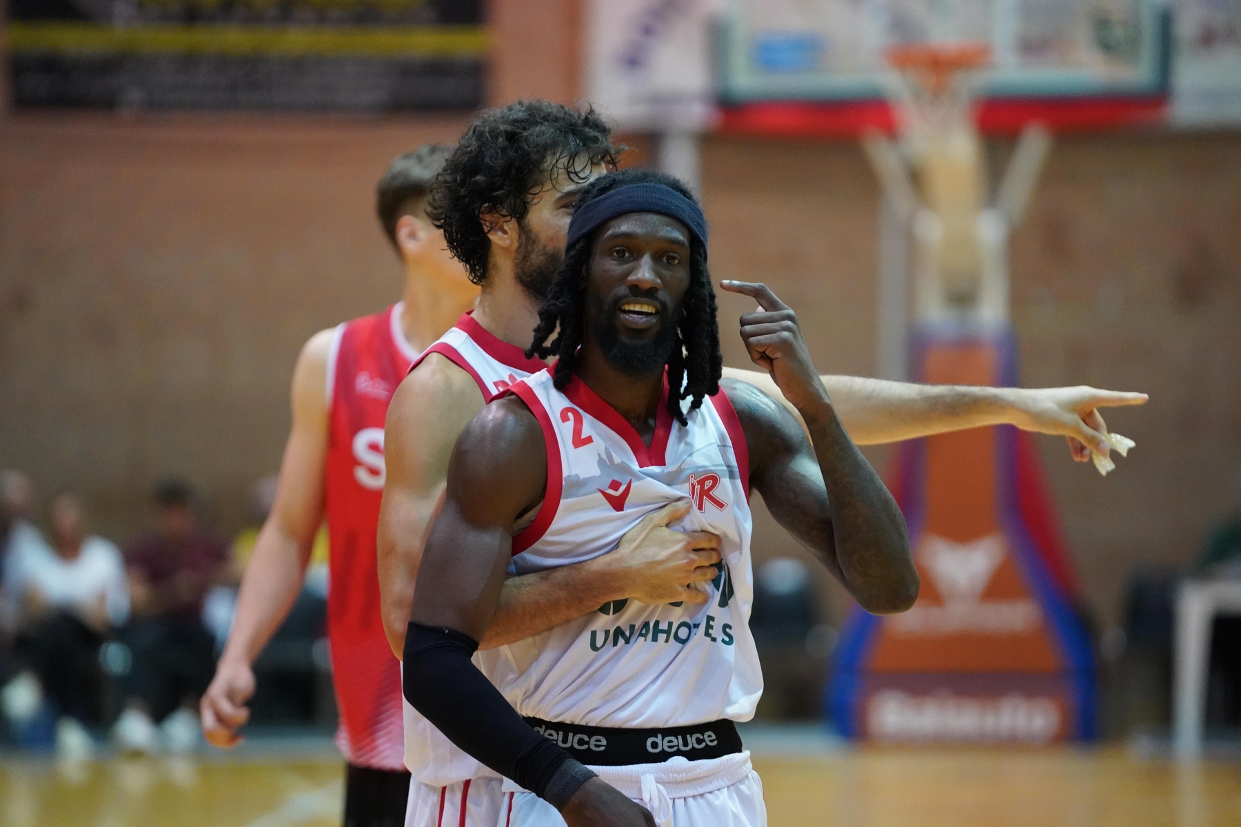 PALLACANESTRO REGGIANA UNAHOTELS VS CENTO amichevole CASTELNOVO MONTIBRIANTE WEBER PALLACANESTRO REGGIANA UNAHOTELS VS CENTO amichevole CASTELNOVO MONTI
BRIANTE WEBER