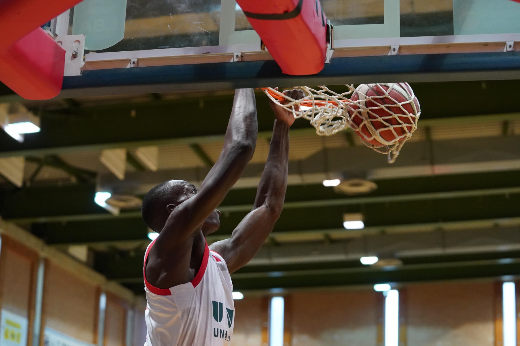 PALLACANESTRO REGGIANA UNAHOTELS VS CENTO amichevole CASTELNOVO MONTIKEVIN HERVEY PALLACANESTRO REGGIANA UNAHOTELS VS CENTO amichevole CASTELNOVO MONTI
KEVIN HERVEY