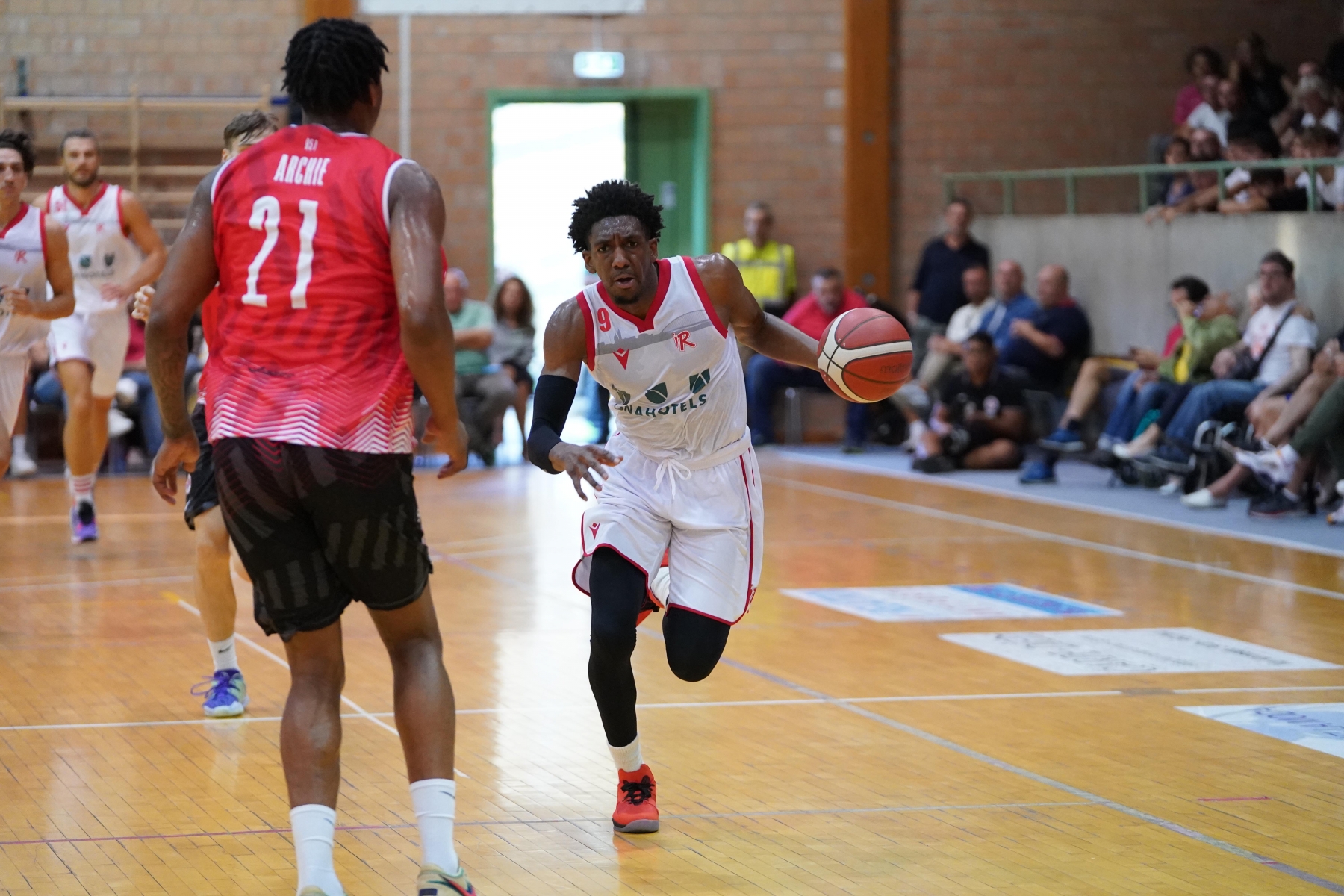 PALLACANESTRO REGGIANA UNAHOTELS VS CENTO amichevole CASTELNOVO MONTIGALLOWAY PALLACANESTRO REGGIANA UNAHOTELS VS CENTO amichevole CASTELNOVO MONTI
GALLOWAY